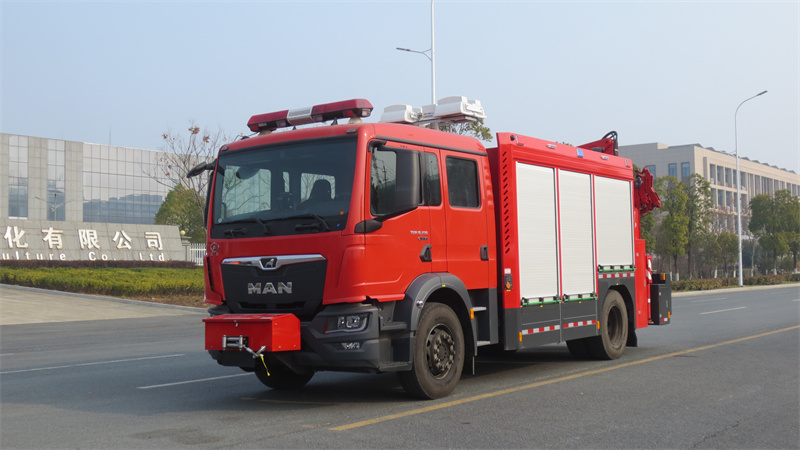 汕德卡搶險(xiǎn)救援消防車(chē)
