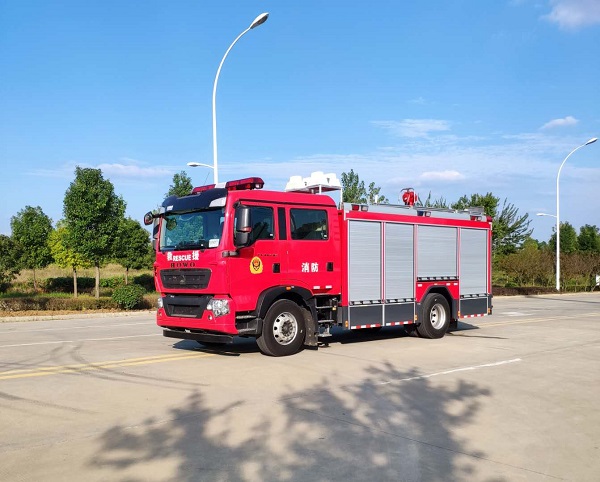 重汽T5G-A類(lèi)泡沫消防車(chē)