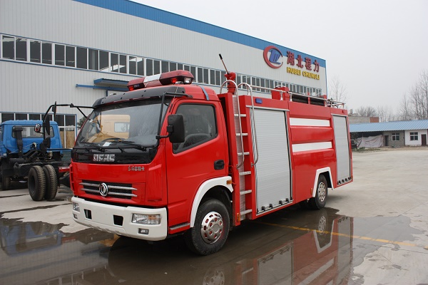東風(fēng)單排5噸泡沫消防車